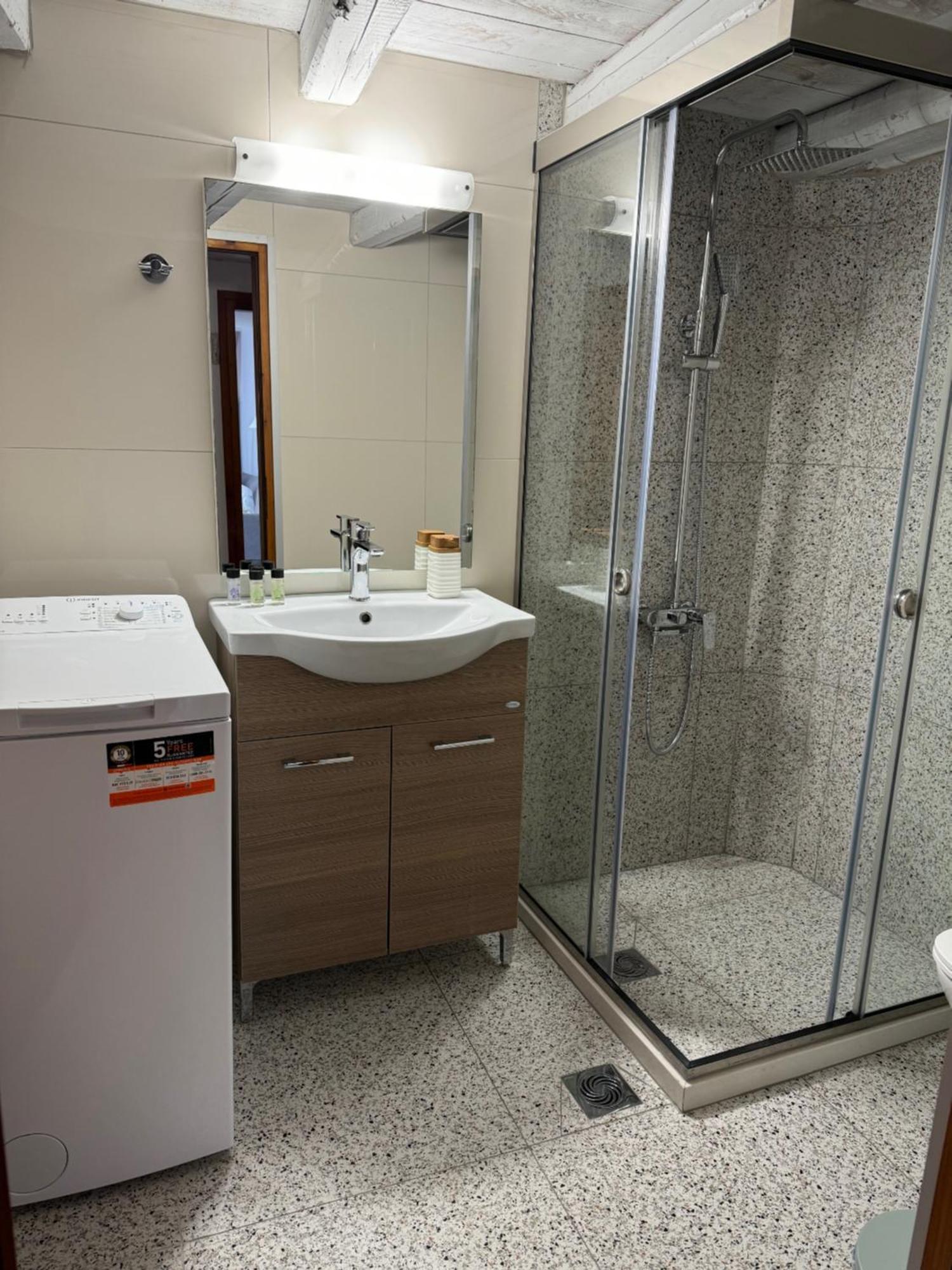 Avli Traditional Home With Private Jacuzzi 헐소니소스 외부 사진